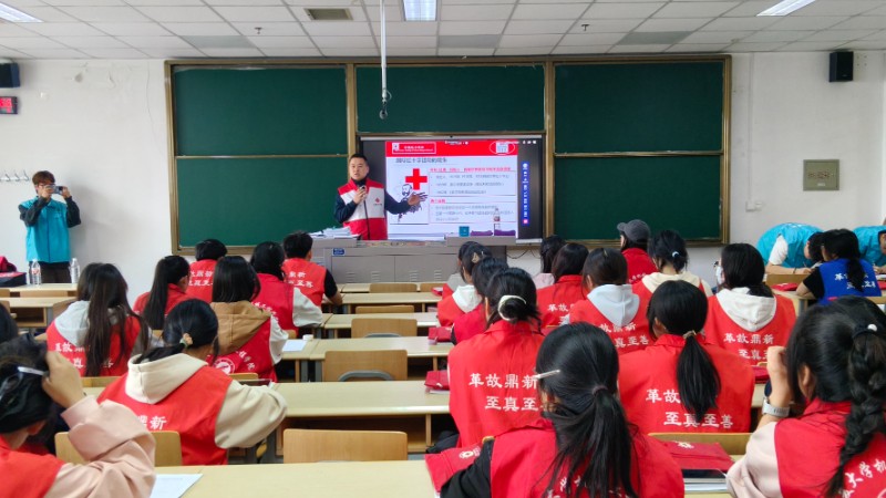 青铜峡市红石榴志愿服务队 ：学急救强志愿本领 筑防线护青春成长