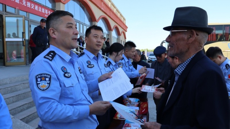 新疆伊犁都拉塔口岸边境派出所：增强国家安全意识 筑牢口岸安全防线