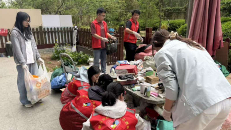 银川市兴庆区观湖社区：网格排查除隐患 志愿帮扶解民忧