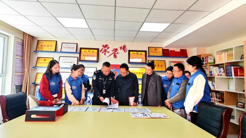 警社共绘平安辖区新图景——新疆克州边境管理支队恰提铁列克边境派出所开展共建交流活动
