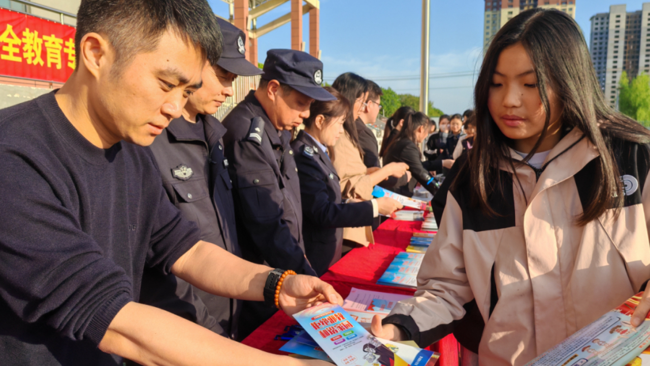 国家安全教育暨反邪教警示宣传进校园活动