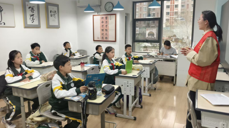 银川市兴庆区泰和社区：净市场堵源头 护幼苗筑防线