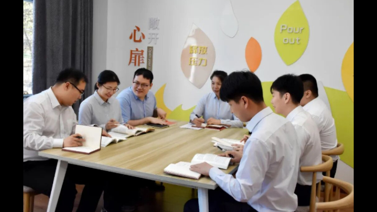 吉林省珲春林区检察院：以书为伴润检心 以阅为径提素能