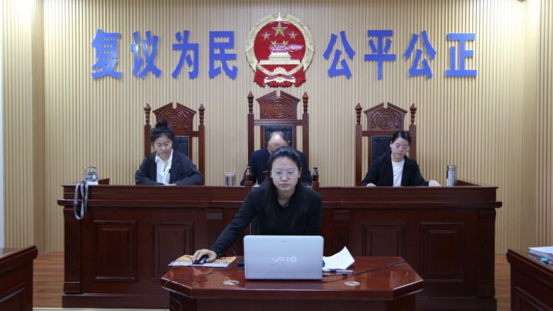 新疆昭苏县：复议听证“开门审” 执法旁听“现场学”