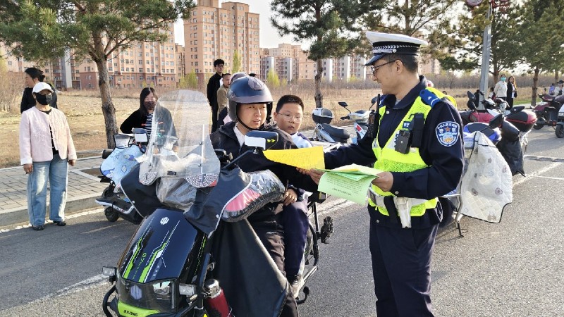 大同交管八大队：强化校园宣教力度，筑牢学生安全防护网