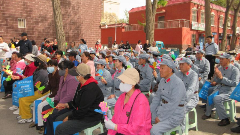 吴忠市利通区材机社区：文艺搭台聚民意 聘任微光强治理
