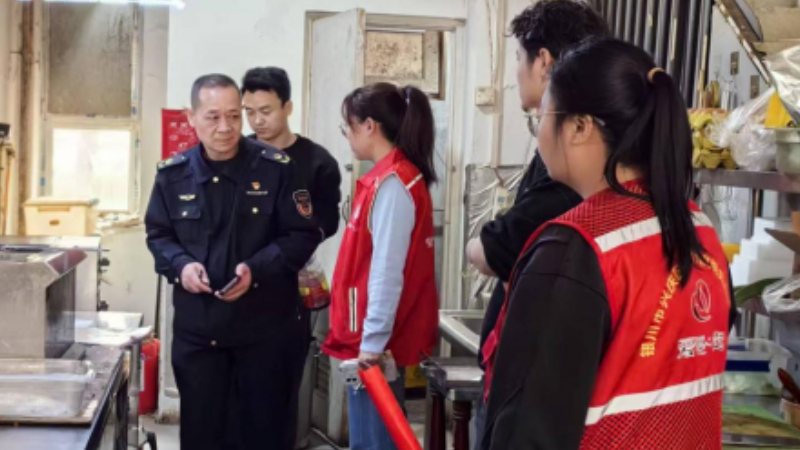 银川市兴庆区玺悦社区：严查食安隐患 普法守护民生