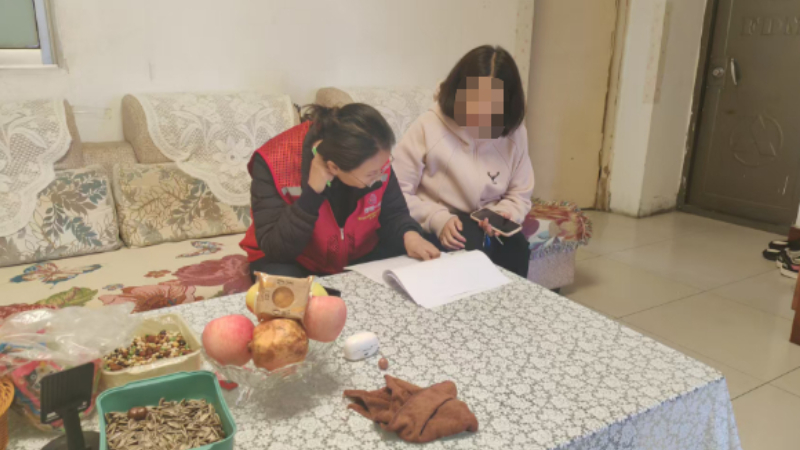 银川市兴庆区天成社区：网格代办纾困解难 法治护航巾帼权益