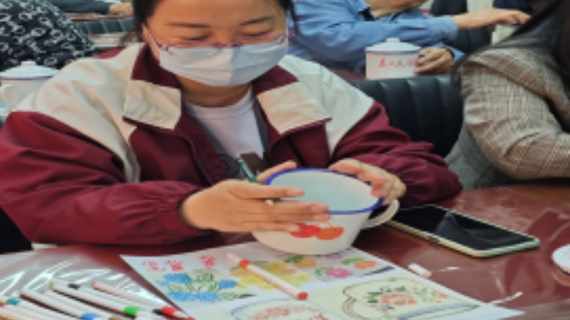 银川市兴庆区幸福社区：丰富精神文化生活 保障老年群体权益