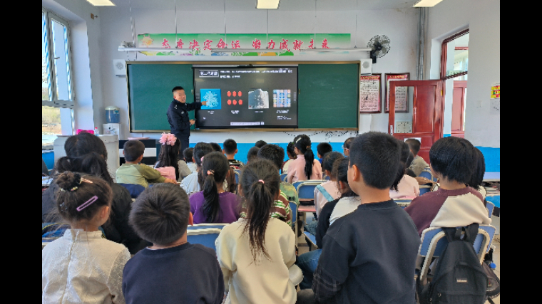 禁毒宣教进校园 守护童心助成长——吉林省白山市强制隔离戒毒所民警走进浑江区镇江小学开展禁毒教育讲座