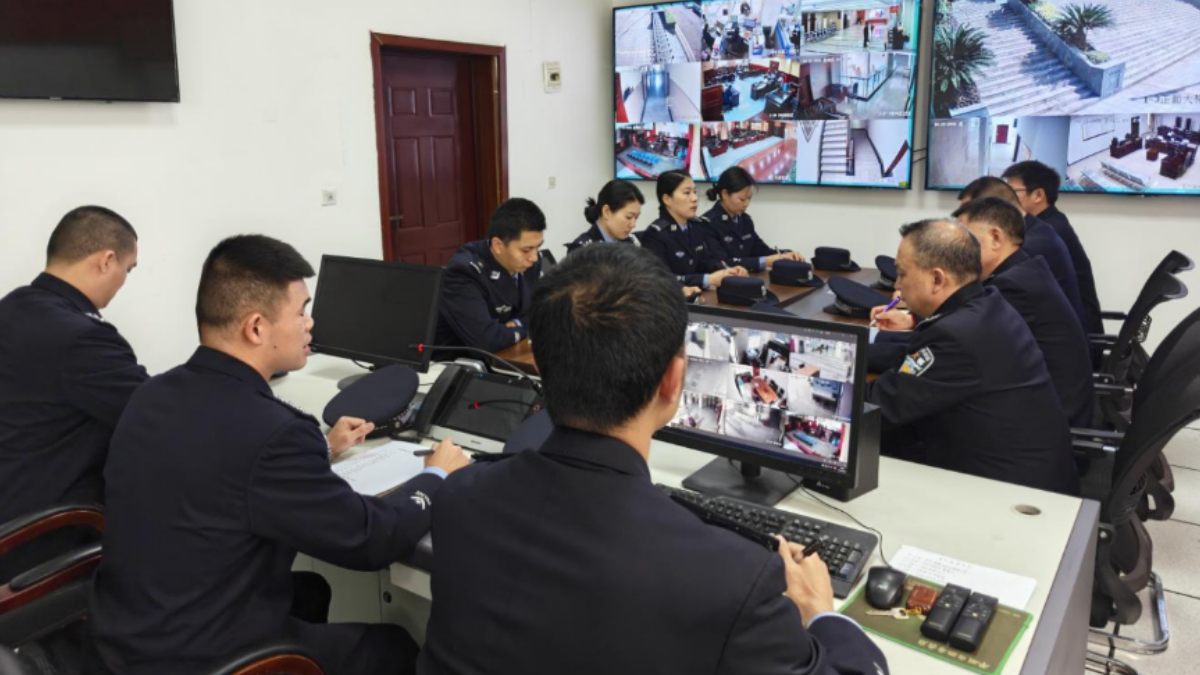 广安邻水法院：砺警风强担当 树新风促履职