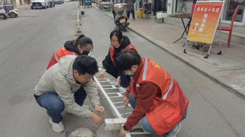 银川市兴庆区信义社区：修缮护栏除隐患 微治惠民筑平安