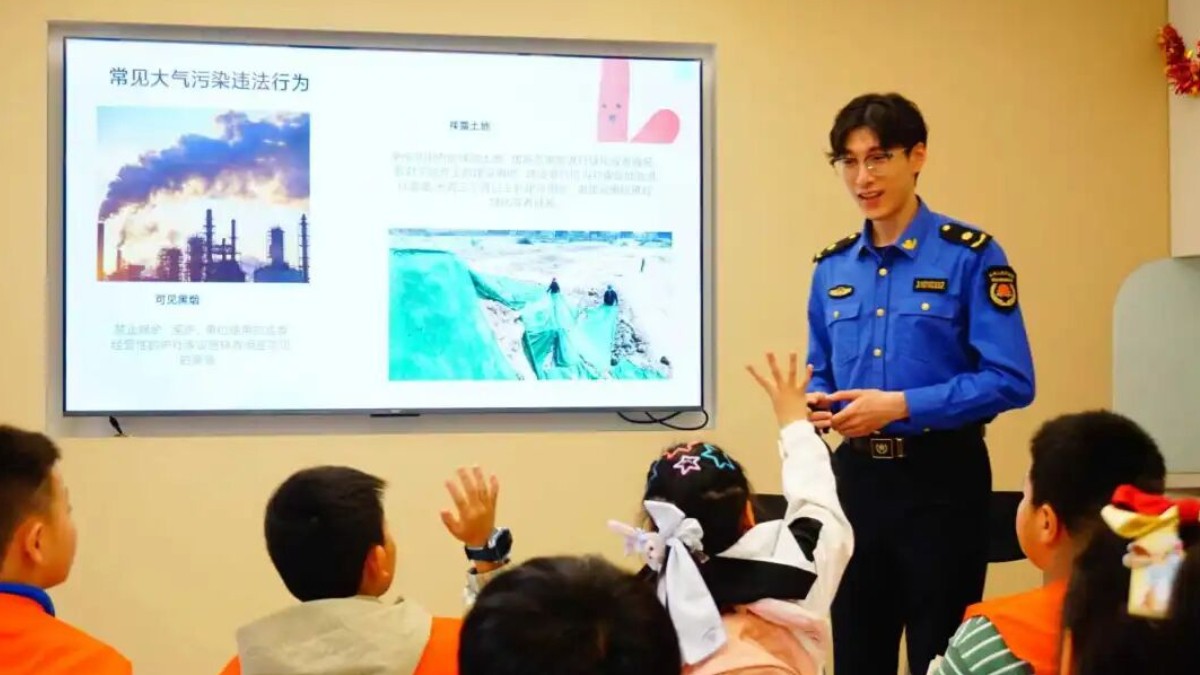 小作家行走普法课堂，一起感悟历史、学习法理