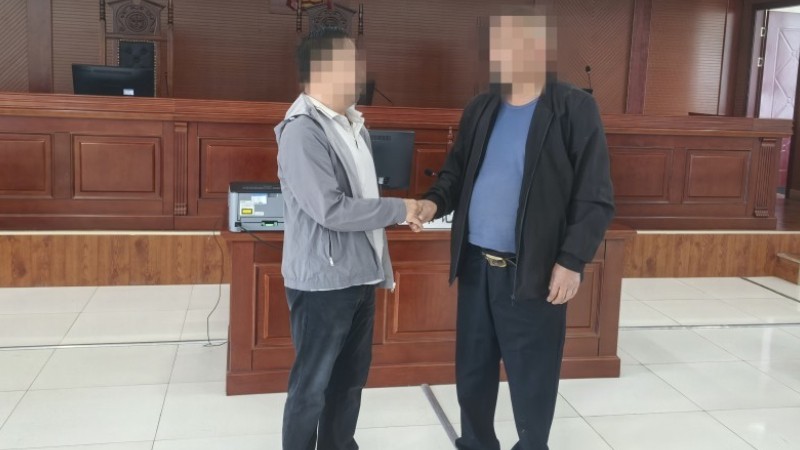 新疆霍城县人民法院：酒后冲动酿伤情 调解化纠促和谐