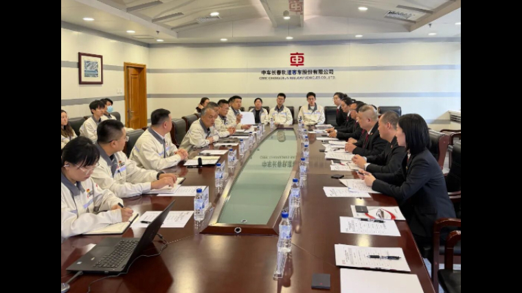 送法进企护权益 法治护航助共赢——吉林长春绿园法院深入中车长客开展普法惠企活动
