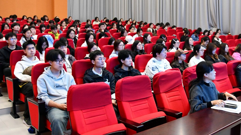 南通税务：普法进校园 点亮青年学子法治梦想