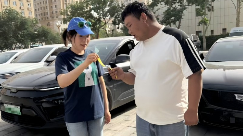 深夜半小时寻回遗失手表，北京游客点赞新疆库车市公安局高效警务