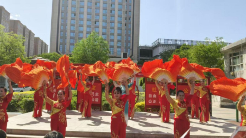 银川市兴庆区崇安社区：青春普法润邻里 立夏传情促和谐