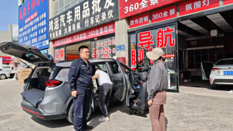银川市兴庆区双庄社区：警社联动清占道 依法整治除隐患