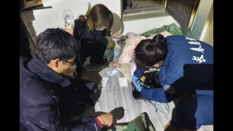生死关头 吉林长春公安新隆派出所民警果断亮剑