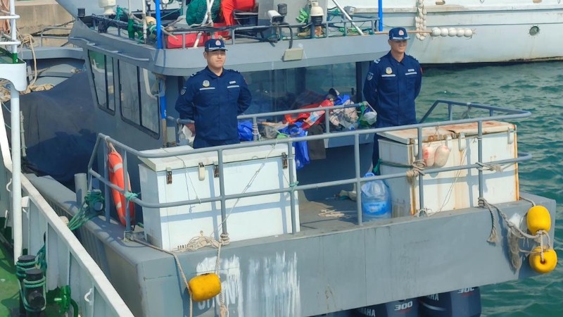 严打！5挂机高速快艇难逃法网！烟台海警严查禁渔期非法捕捞