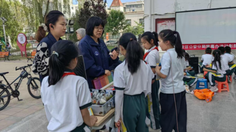 银川市兴庆区北安社区：观影筑防线 禁毒护成长