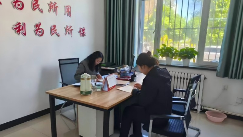 新疆裕民县综治中心成功调解抗震安居房劳务费欠款纠纷 守护民生暖民心