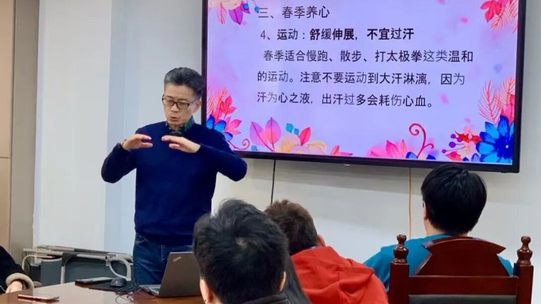 这份“文化+法治”礼包，暖了他们的心……