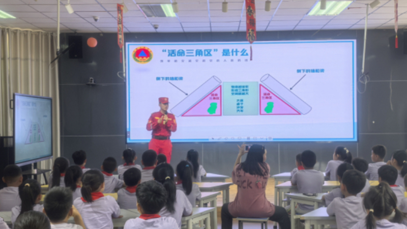 银川市兴庆区永康社区：普法宣讲强意识 防震演练筑防线
