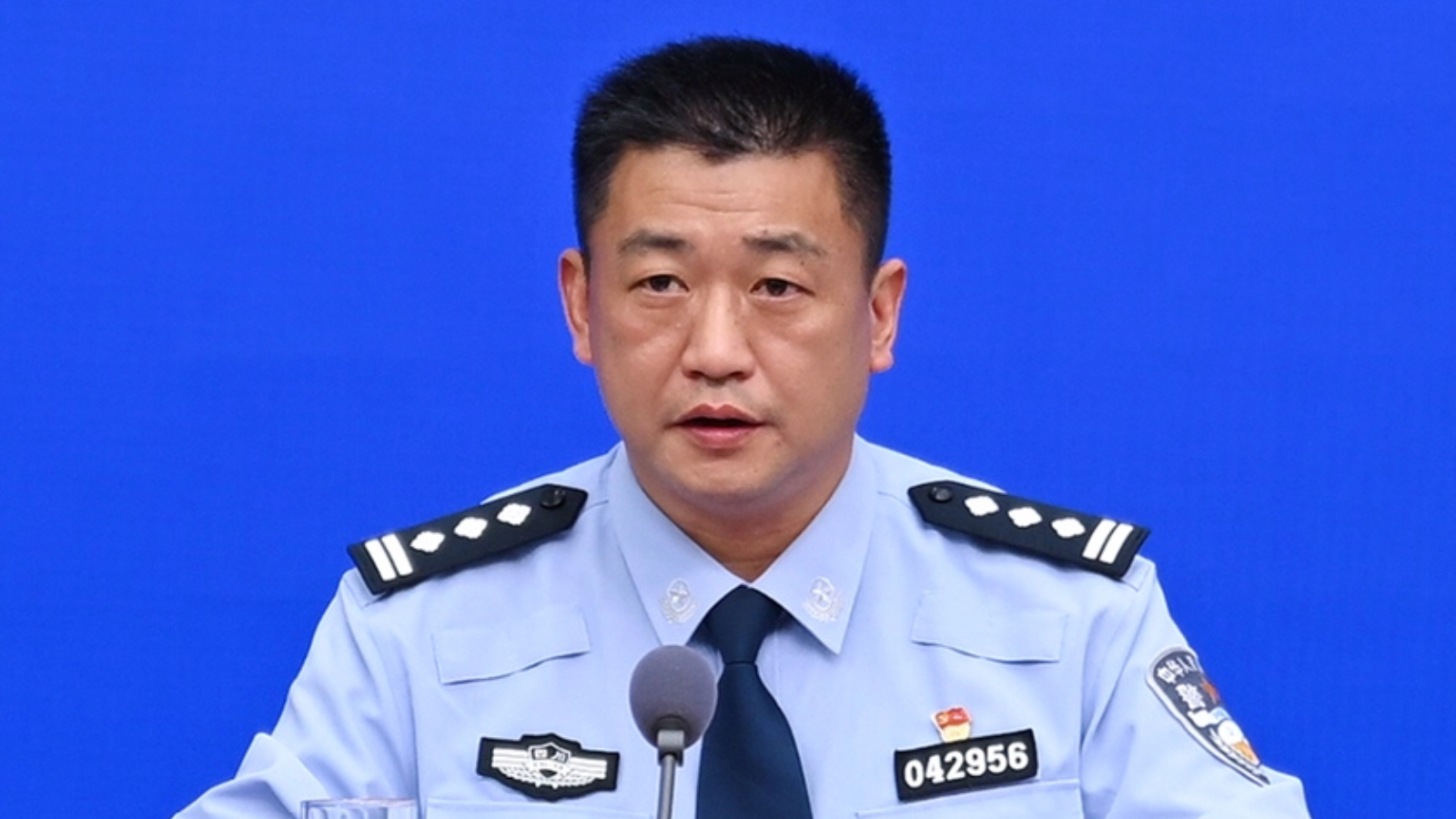 四川省公安厅召开全省公安机关打击和防范经济犯罪宣传日新闻发布会