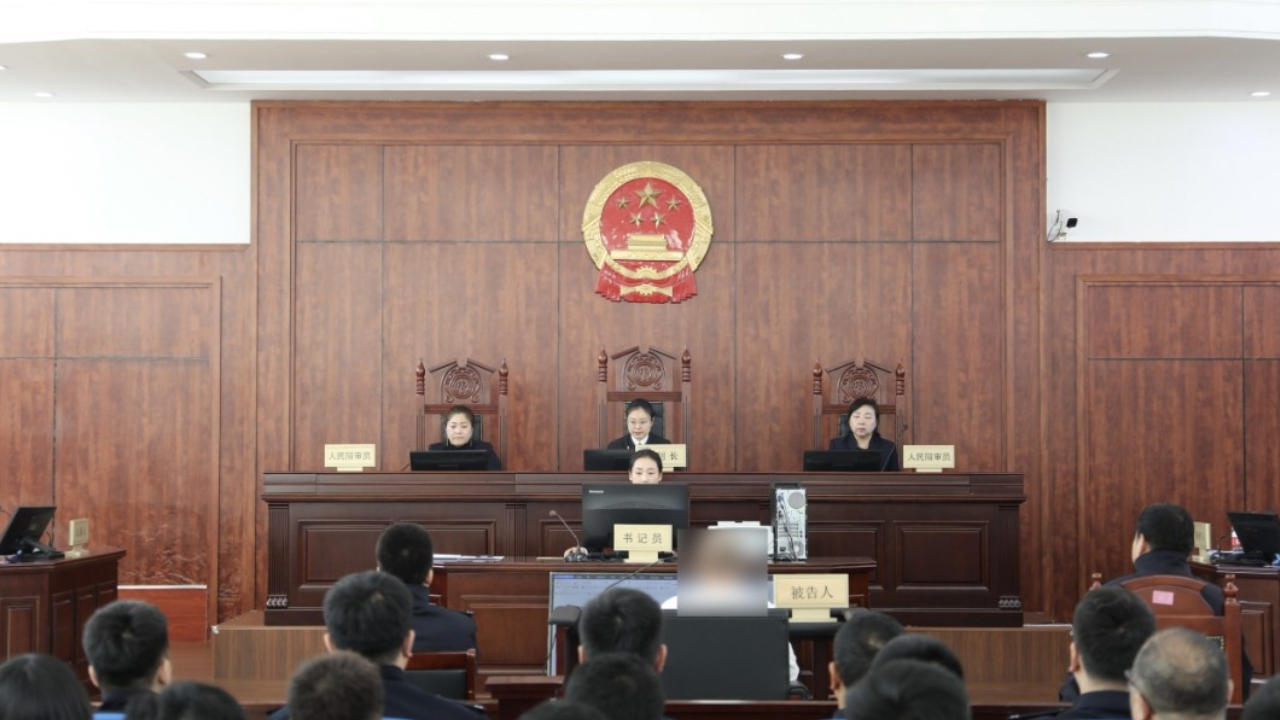 逊克县公安局组织开展旁听庭审活动 以案释法提升执法办案能力