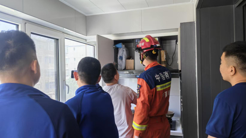 银川市兴庆区信义社区：网格联动除蜂患 现场释法护平安