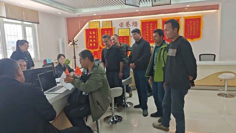 “我的务工人员我来宠”——新疆乌苏市综治中心暖心解忧快又好
