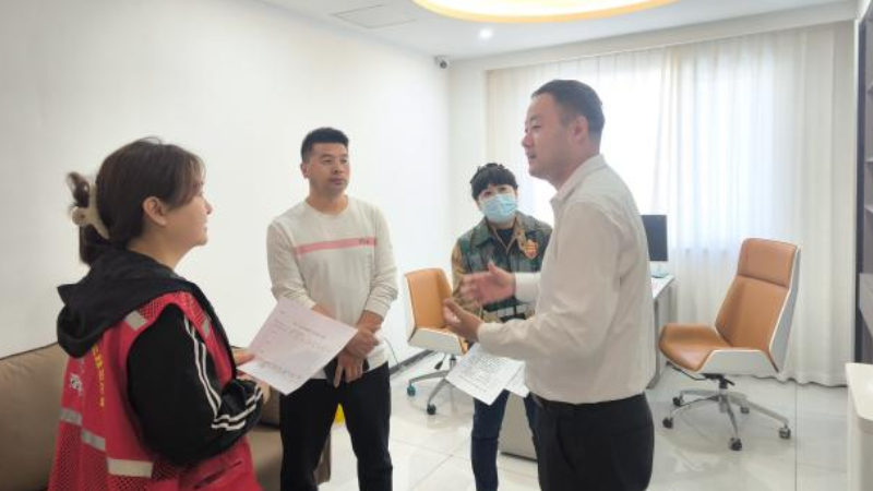 银川市兴庆区信义社区：聚商铺崇军合力，筑普法拥军防线