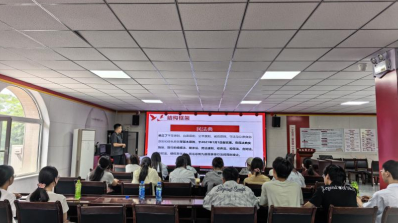 银川市兴庆区八一社区：普法典护航青春，访商户守卫烟火