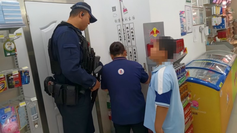 新疆乌鲁木齐市公安局高新区（新市区）分局：骗子伪装客服恐吓男孩转账，民警及时止损6万元