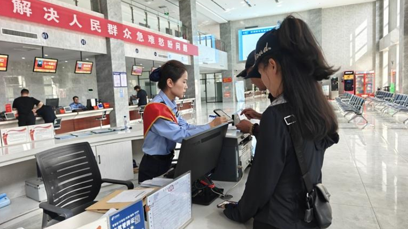 把急难愁盼办成满意清单
