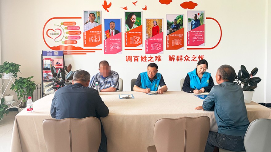 新疆生产建设兵团第五师八十四团司法所：拖延支付起纠纷 温情调解化心结