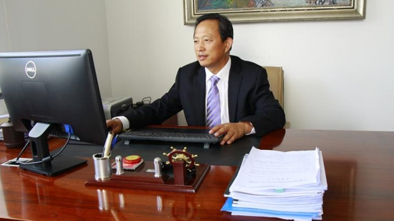 万军律师：胸藏法理断是非