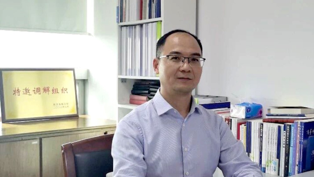 汤寅宏 ：用专业与细心，化解船员的烦“薪”事