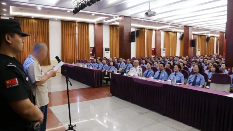 南充：警示教育筑防线 以案为鉴守初心