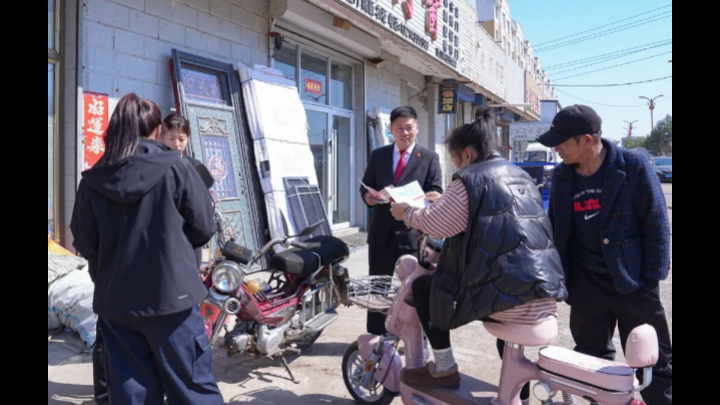吉林省敦化市法院：普法宣传进集市 法治春风润民心