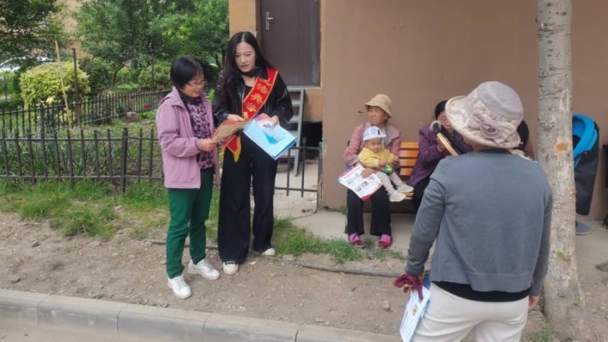 新疆新源县司法局开展民法典与夏季消防安全“双普法”宣传活动