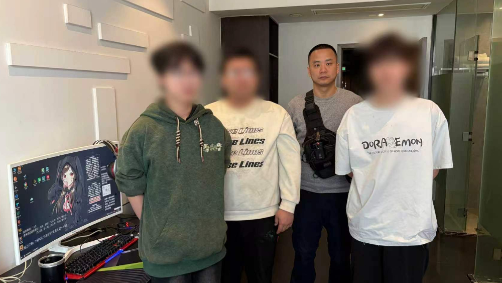 借手机打电话就能日结120元？成都两女孩拿了钱后，转身走进了派出所……