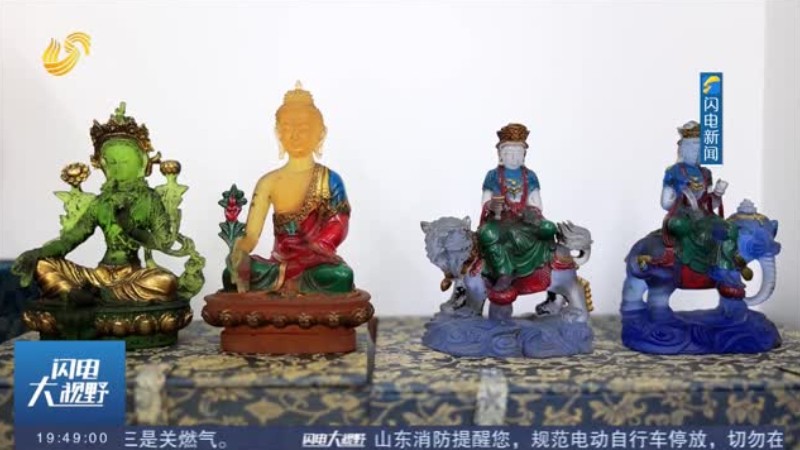 【直播间里的“天价古董”骗局】张大爷花10多万元买了60多件“古董”