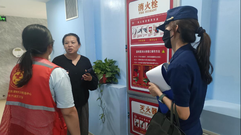银川市兴庆区丰收社区：排查隐患净环境，联合执法护成长