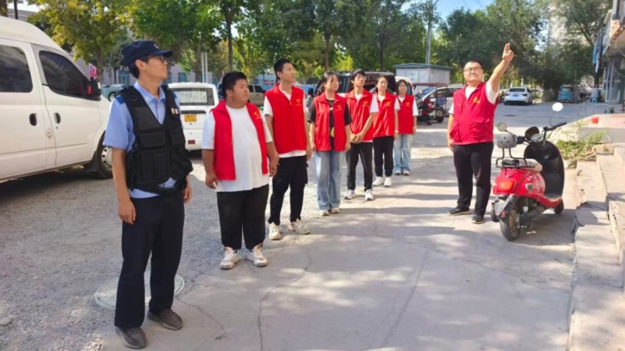新疆生产建设兵团第七师天北经济技术开发区开展法律宣传消防安全为民服务活动