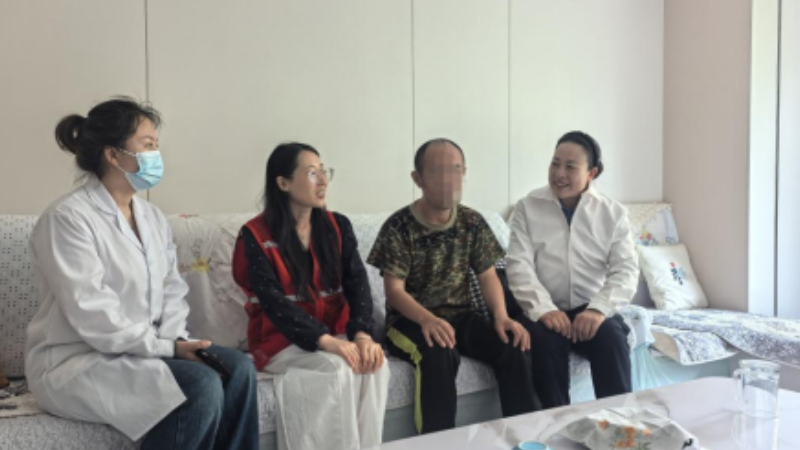 银川市兴庆区景城社区：多方联动送温暖 精准走访护平安