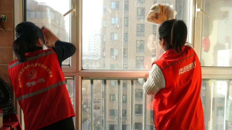 银川市兴庆区庆春社区：步履不停守网格 温情服务暖民心