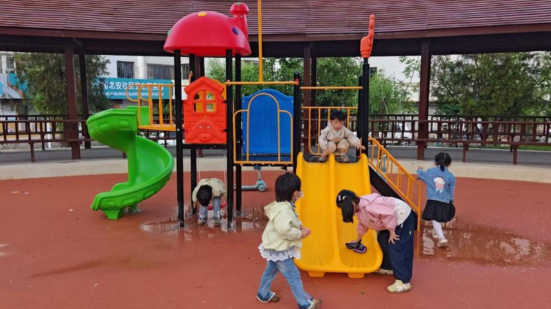 银川市兴庆区北安社区：爱心捐赠暖童心 为民办事解民忧